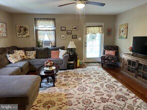 7 Old Philadelphia Pike, Unit 1stFloor in Douglassville, PA - Building Photo - Building Photo