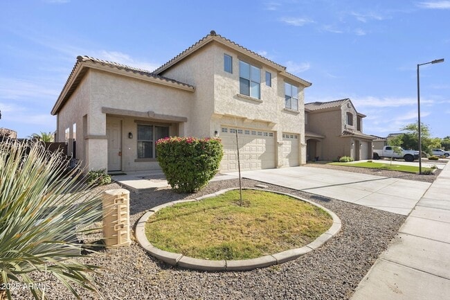 2261 W Mila Way in Queen Creek, AZ - Building Photo - Building Photo