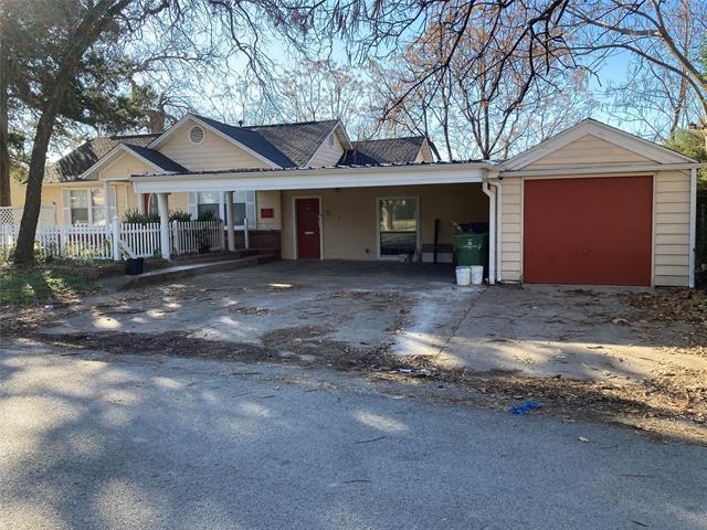 property at 1211 Erie St