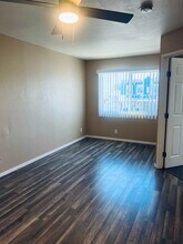 2124 90th Ave in Oakland, CA - Building Photo - Building Photo