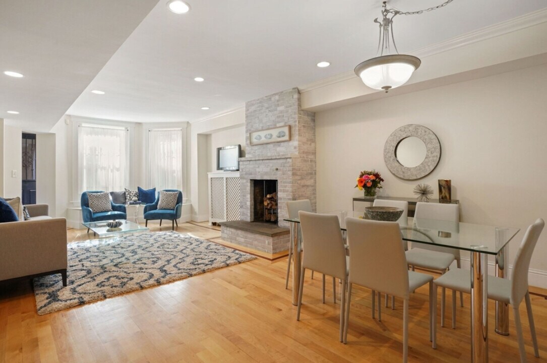 36 Commonwealth Ave, Unit 1 in Boston, MA - Foto de edificio