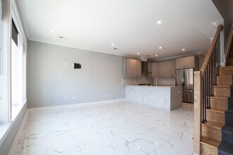 225 Columbia Ave in Jersey City, NJ - Building Photo - Building Photo