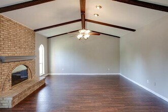 1320 Cherry Hill Ln in Lewisville, TX - Building Photo - Building Photo