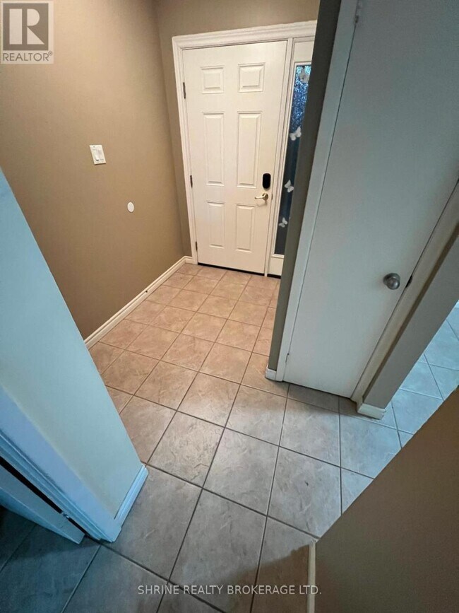 690 Little Grey St in London, ON - Building Photo - Building Photo