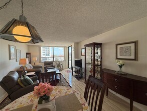 6279 Sun Blvd in St. Petersburg, FL - Building Photo - Building Photo
