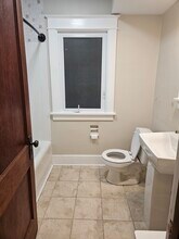 816 Aurora Ave, Unit 816 lower in Waukesha, WI - Building Photo - Building Photo