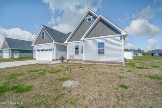 304 Sailors Wy in Elizabeth City, NC - Building Photo - Building Photo
