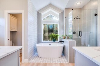 106 Rupen Ct, Unit 1f in Lakeway, TX - Building Photo - Building Photo