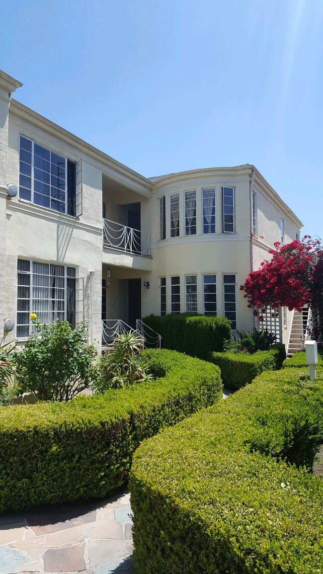 4629 Ambrose Ave Rentals in Los Angeles, CA