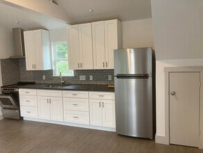 4102 Woodleigh St, Unit A in Houston, TX - Building Photo - Building Photo