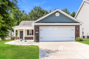 3250 Alexandria Dr in Grovetown, GA - Building Photo