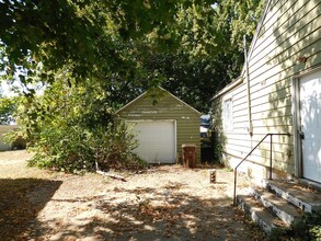 1472 Agard Ave in Benton Harbor, MI - Foto de edificio - Building Photo