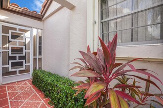 6099 Waldwick Cir in Delray Beach, FL - Building Photo - Building Photo
