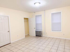10 Marble St, Unit #1 in Haverhill, MA - Building Photo - Building Photo