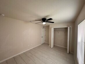 2212 SW Santa Barbara Pl in Cape Coral, FL - Building Photo - Building Photo