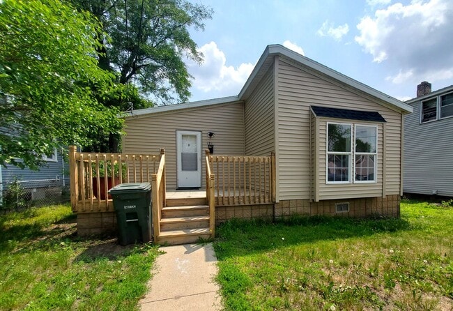 property at 121 Dawson St