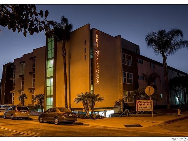 1001 Melrose Ave in Glendale, CA - Foto de edificio