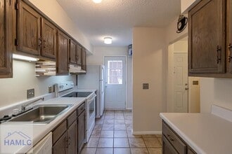 901 Olmstead Dr, Unit 351 in Hinesville, GA - Building Photo - Building Photo