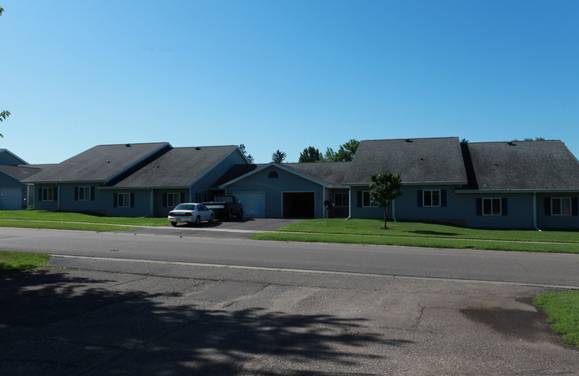 Baldwin Cottages in Baldwin, WI - Building Photo - Building Photo