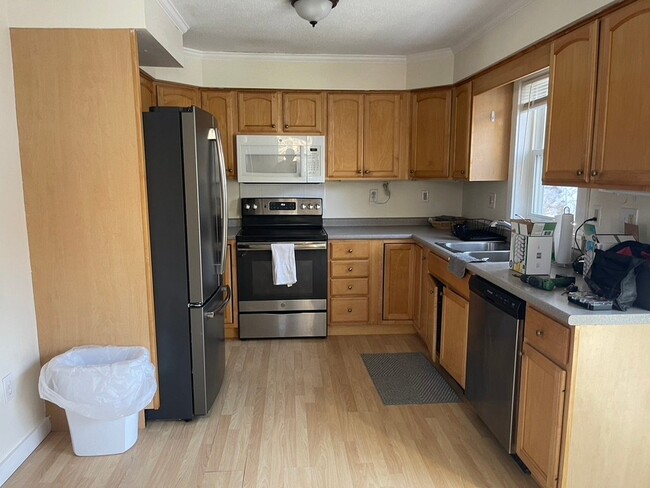 property at 331 N Main St