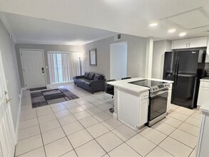 102 Quintard Ave in Orlando, FL - Building Photo - Building Photo