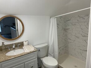 210 W Michigan Ave in DeLand, FL - Building Photo - Building Photo