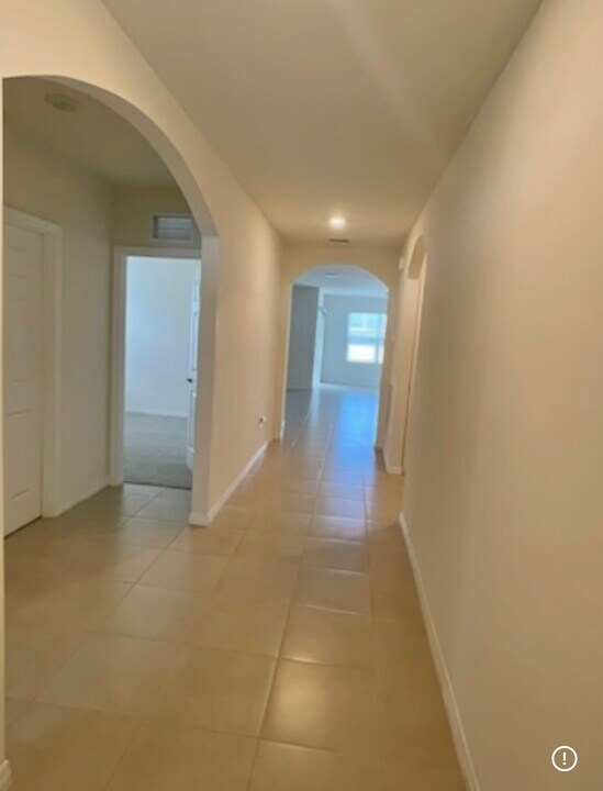 2026 NE 2nd Ave in Cape Coral, FL - Building Photo