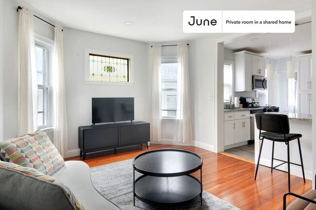 Room in Shared 4 bed/2 bath home, Unit C in Boston, MA - Foto de edificio - Building Photo