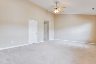1240 Braemar Highland Dr in Zebulon, NC - Building Photo - Building Photo