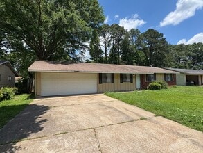 3435 Casa Grande Cir in Jackson, MS - Building Photo - Building Photo