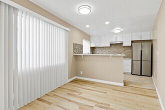 1234 Wellesley Ave in Los Angeles, CA - Building Photo - Building Photo