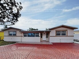 3820 S Lake Terrace in Miramar, FL - Building Photo