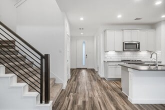 13328 Bear Creek Ct in Shenandoah, TX - Building Photo - Building Photo