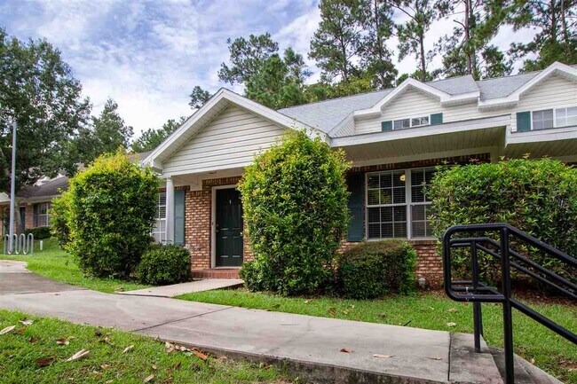 property at 2738 W Tharpe St