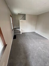 4702 Burleigh Rd in Garfield Heights, OH - Building Photo - Building Photo
