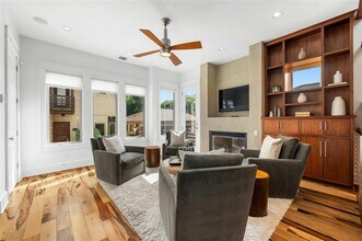 1227 Newning Ave in Austin, TX - Building Photo - Building Photo
