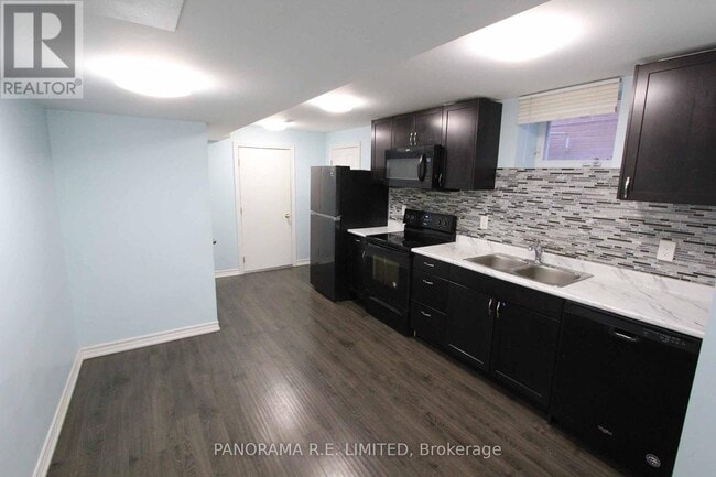 property at 4820 Yorkshire Ave