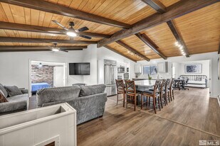 3430 Gwynelle Ct in Sparks, NV - Building Photo