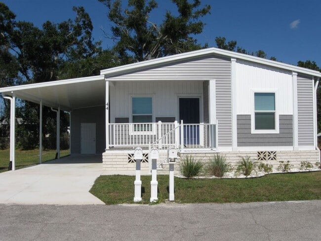 44 Orange Blossom St in Nokomis, FL - Building Photo - Building Photo