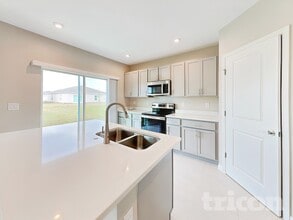 212 Garnet Ave in Kissimmee, FL - Foto de edificio - Building Photo