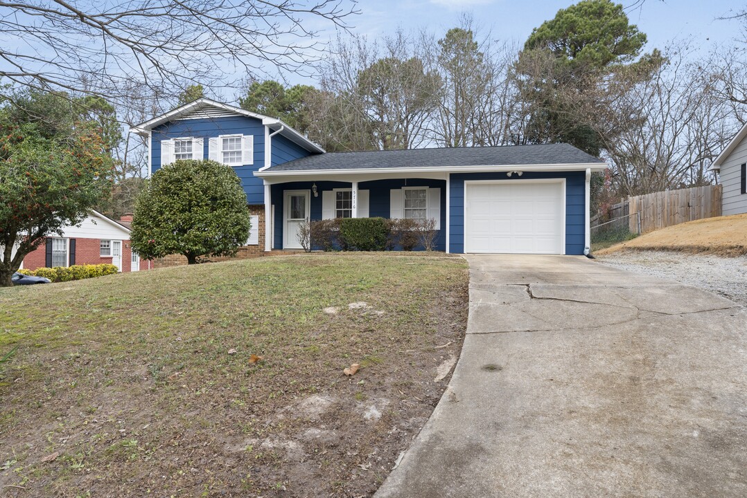 5716 Rail Fence Rd in Raleigh, NC - Building Photo