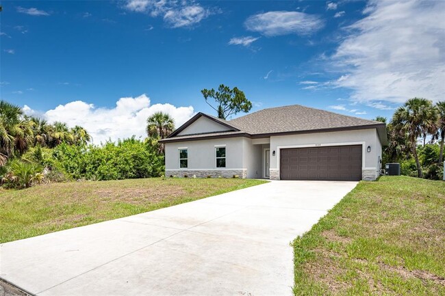 2138 Music Ln in North Port, FL - Building Photo - Building Photo