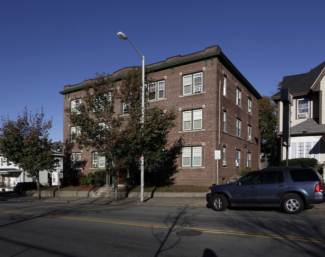 1020 Main St in Worcester, MA - Foto de edificio - Building Photo