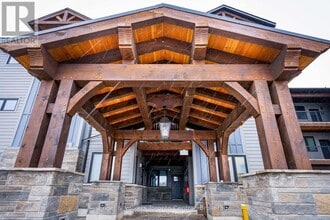 12 Beausoleil Ln in Blue Mountains, ON - Building Photo - Building Photo