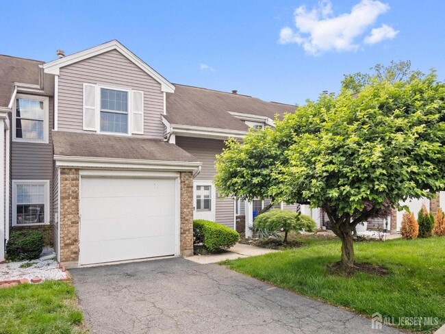 30 Renaissance Ln in New Brunswick, NJ - Building Photo - Building Photo