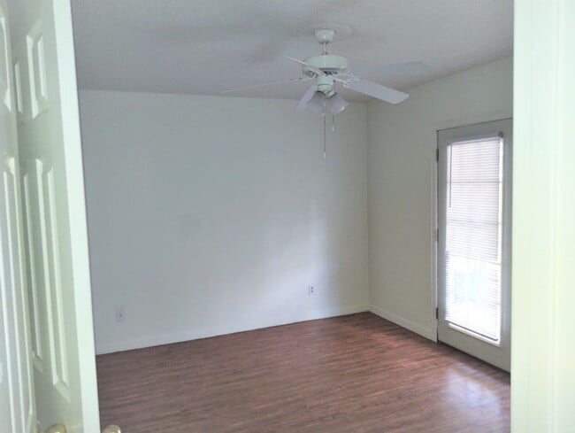 908/910-910 Allen St in San Marcos, TX - Building Photo - Building Photo