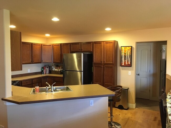 property at 959 Pin Ave