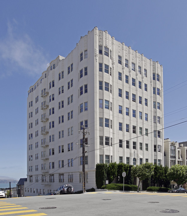 2090 Broadway in San Francisco, CA - Building Photo