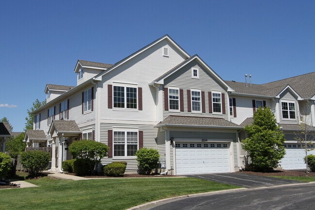 property at 2534 Hillsboro Blvd