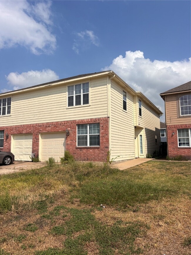6410 Waldron Dr